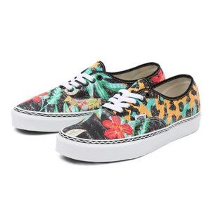 VANS Authentic Crayola, Wmn's 9.0, Men's 7.5.